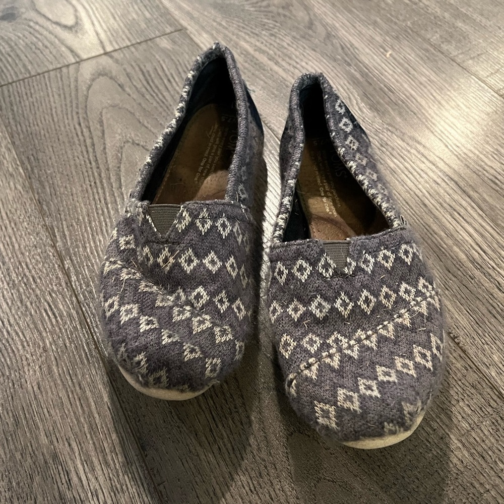 Toms